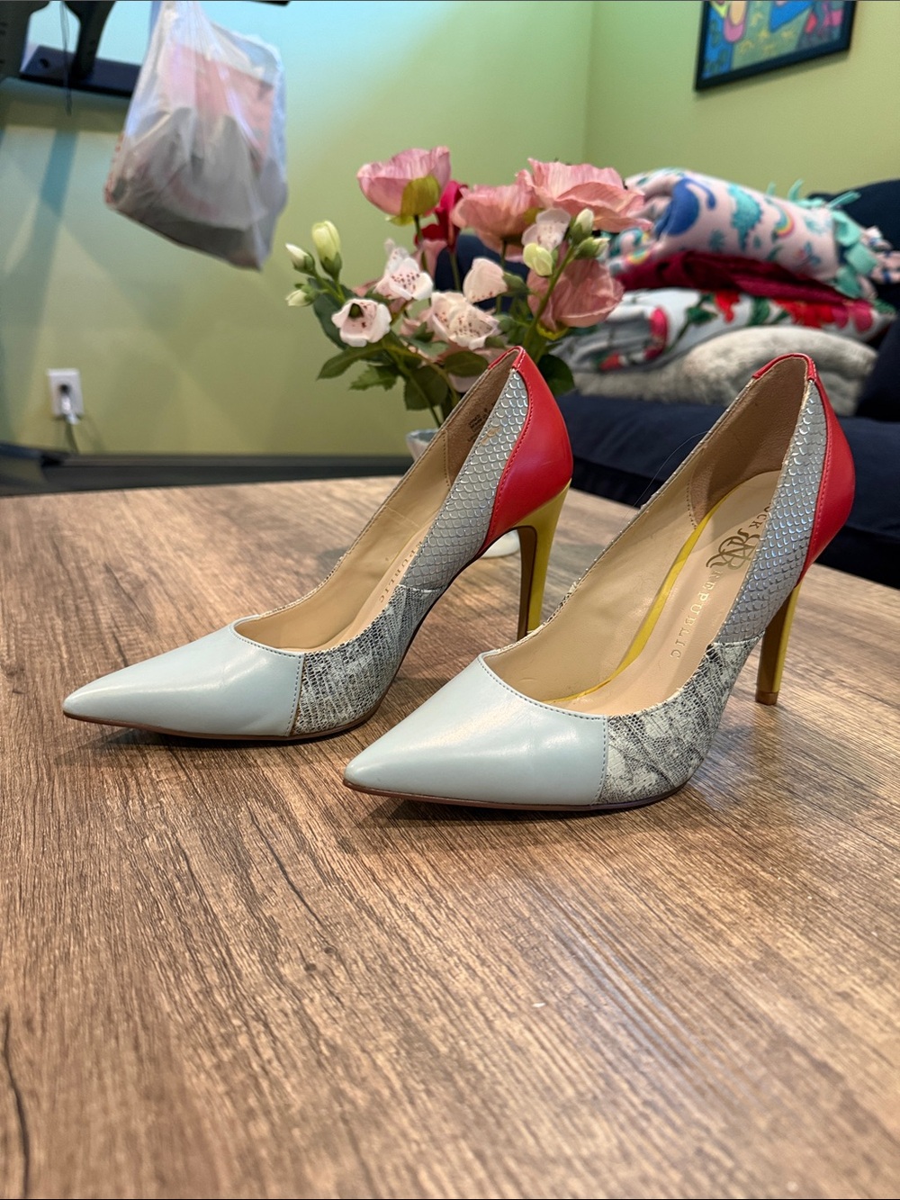 Rock & Republic Pointed Pump in Light Blue, Red and Snake-Print